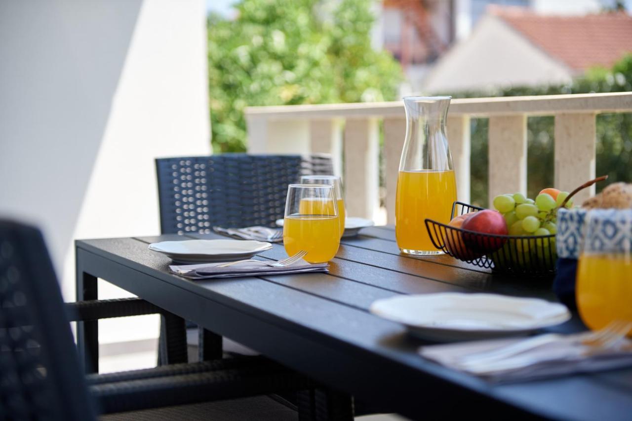 Apartment Elli โตรกีร์ ภายนอก รูปภาพ