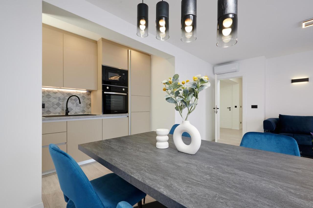 Apartment Elli โตรกีร์ ภายนอก รูปภาพ