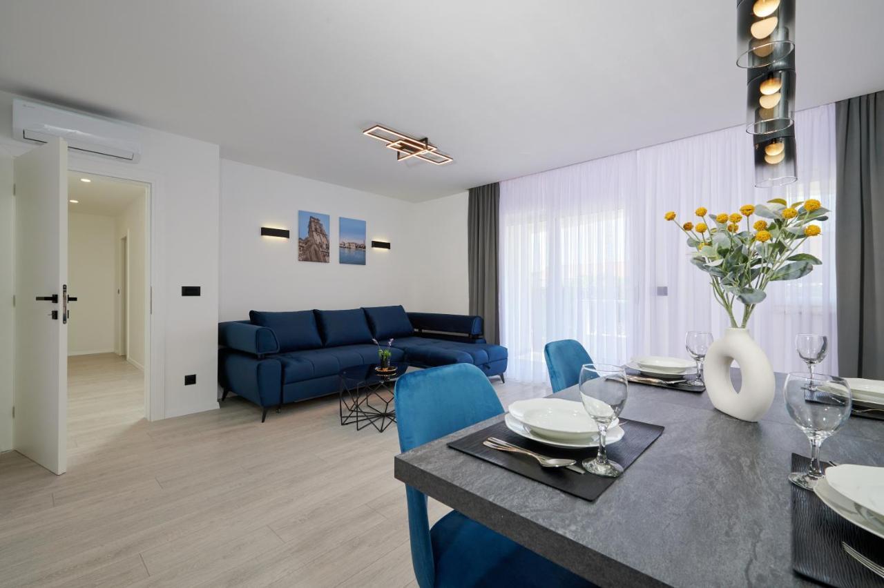 Apartment Elli โตรกีร์ ภายนอก รูปภาพ