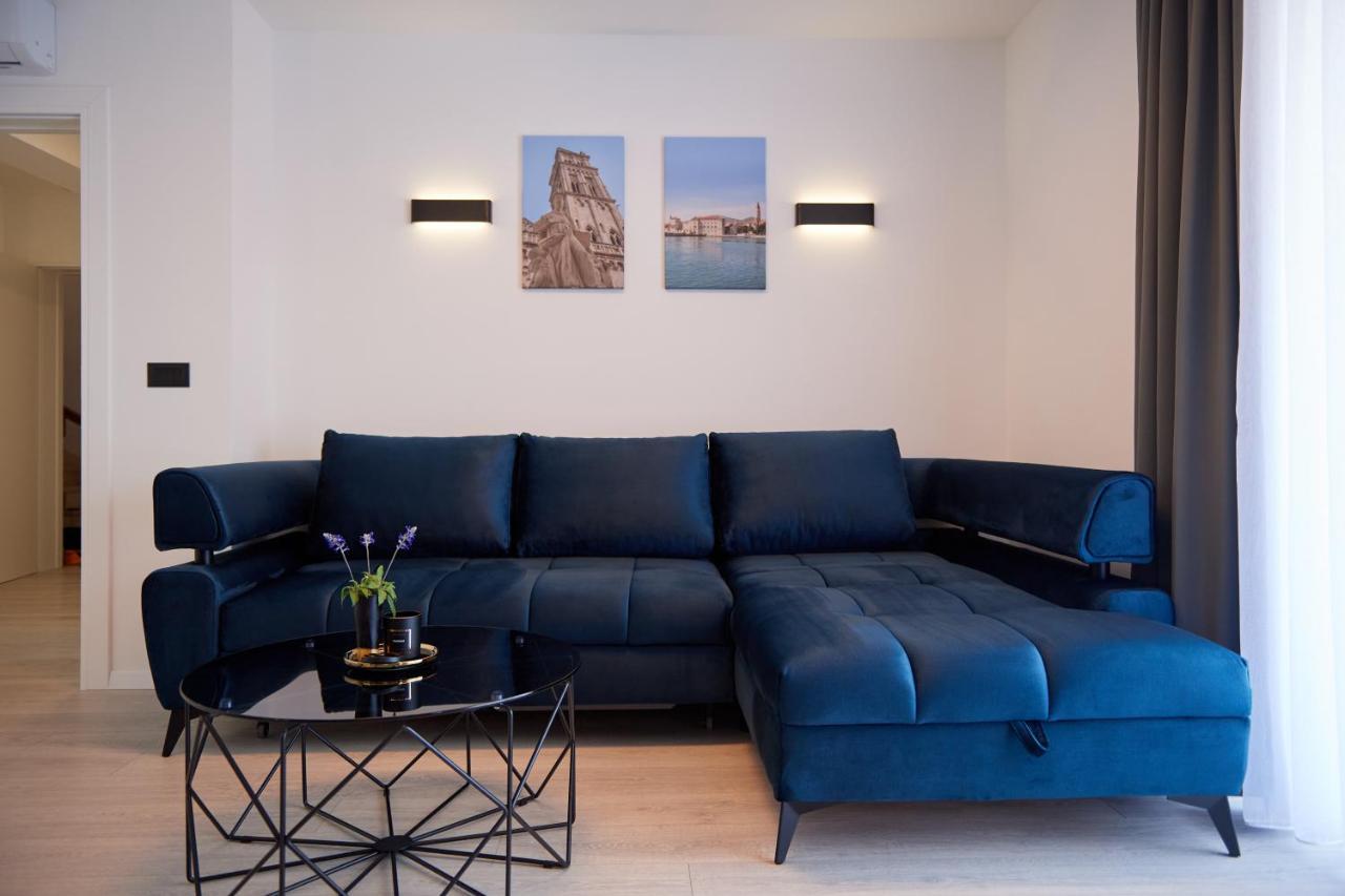 Apartment Elli โตรกีร์ ภายนอก รูปภาพ